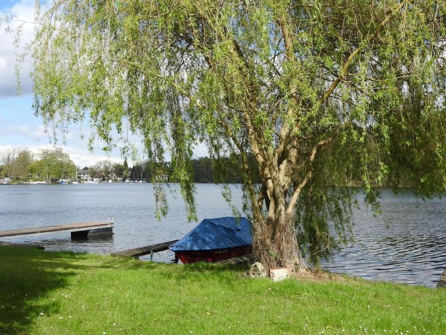 Dachwohnung Mit Wasserblick Und Eigenem Bootssteg Berlín Exterior foto