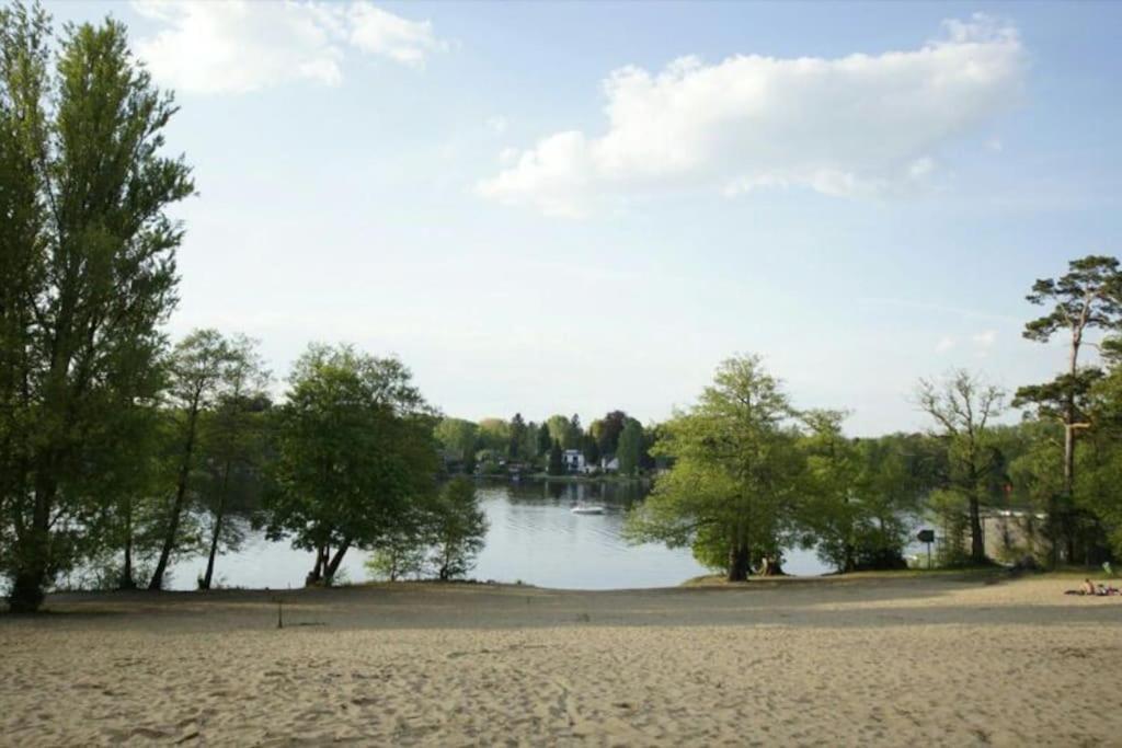 Dachwohnung Mit Wasserblick Und Eigenem Bootssteg Berlín Exterior foto